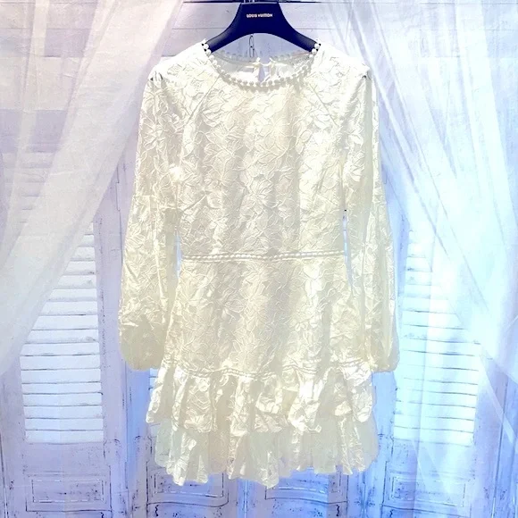 long sleeve cold shoulder wedding dress Elegant A line Wedding Dress long sleeve off shoulder lace applique b 4 / White